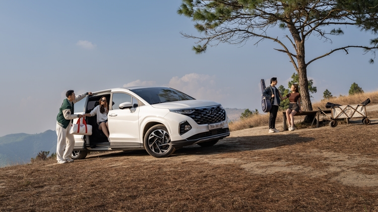 So công nghệ các mẫu MPV mới nhất tại thị trường Việt Nam: Hyundai Custin đang thắng thế