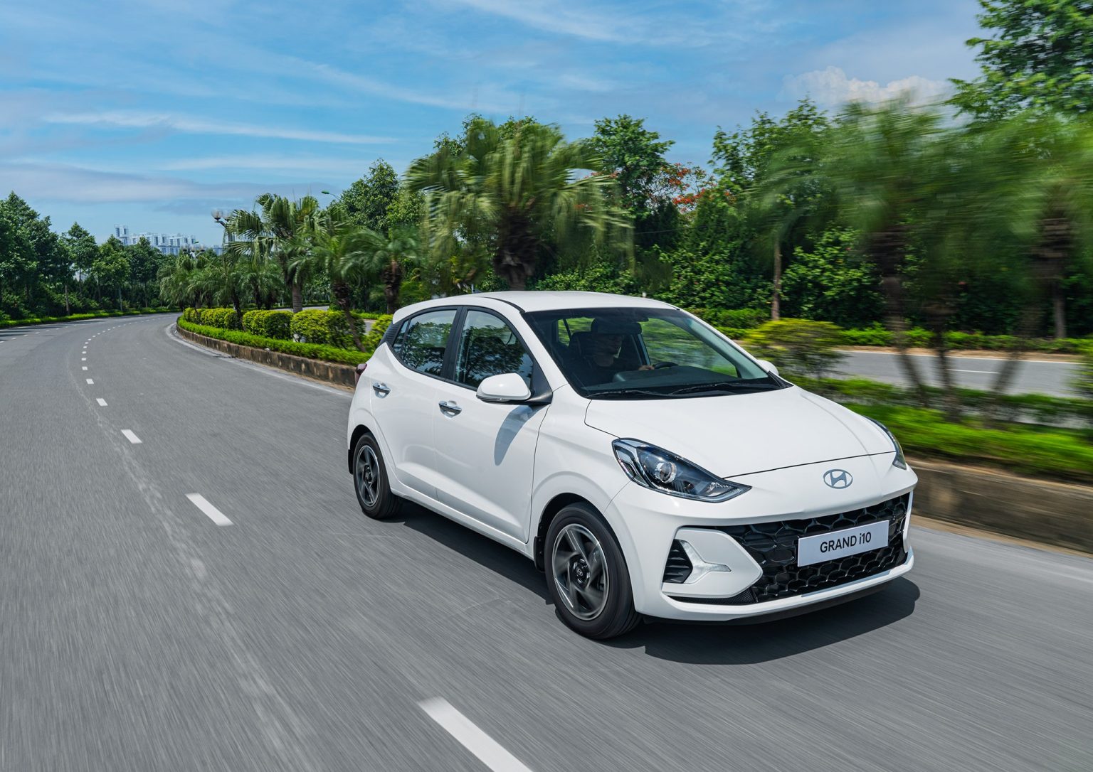 New Grand i10 Hatchback 1 1536x1086 1