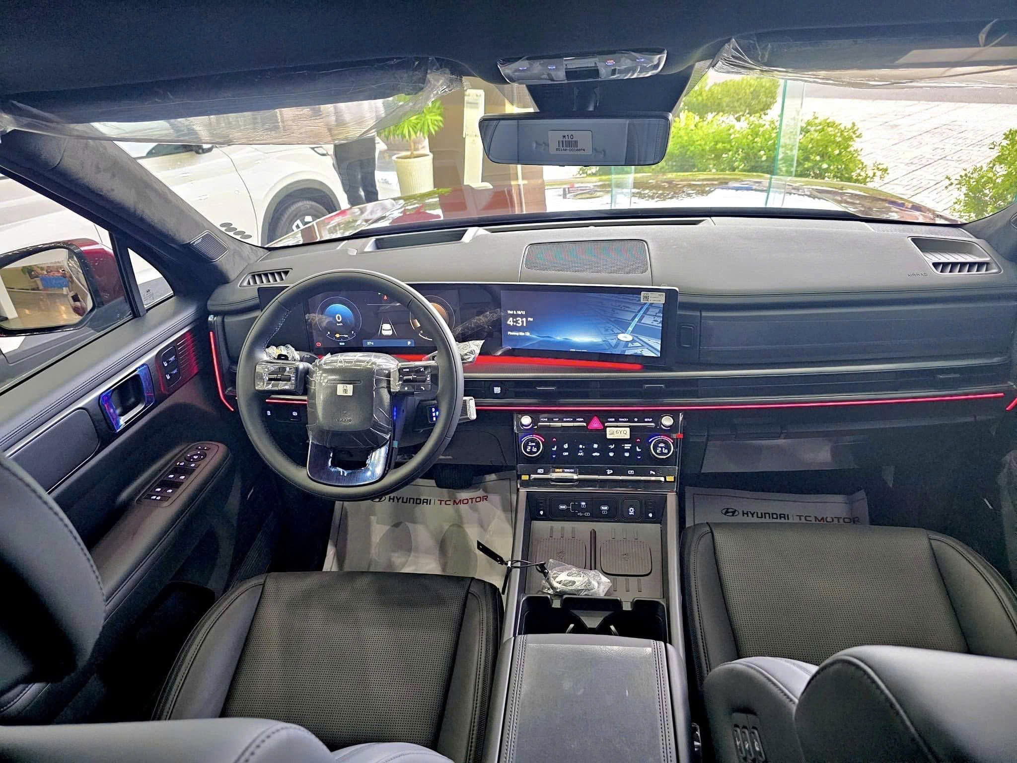Hyundai Santa Fe : "Chiến mã" hoàn hảo cho những tín đồ cắm trại và dã ngoại 3 Nội thất Hyundai Santa Fe
