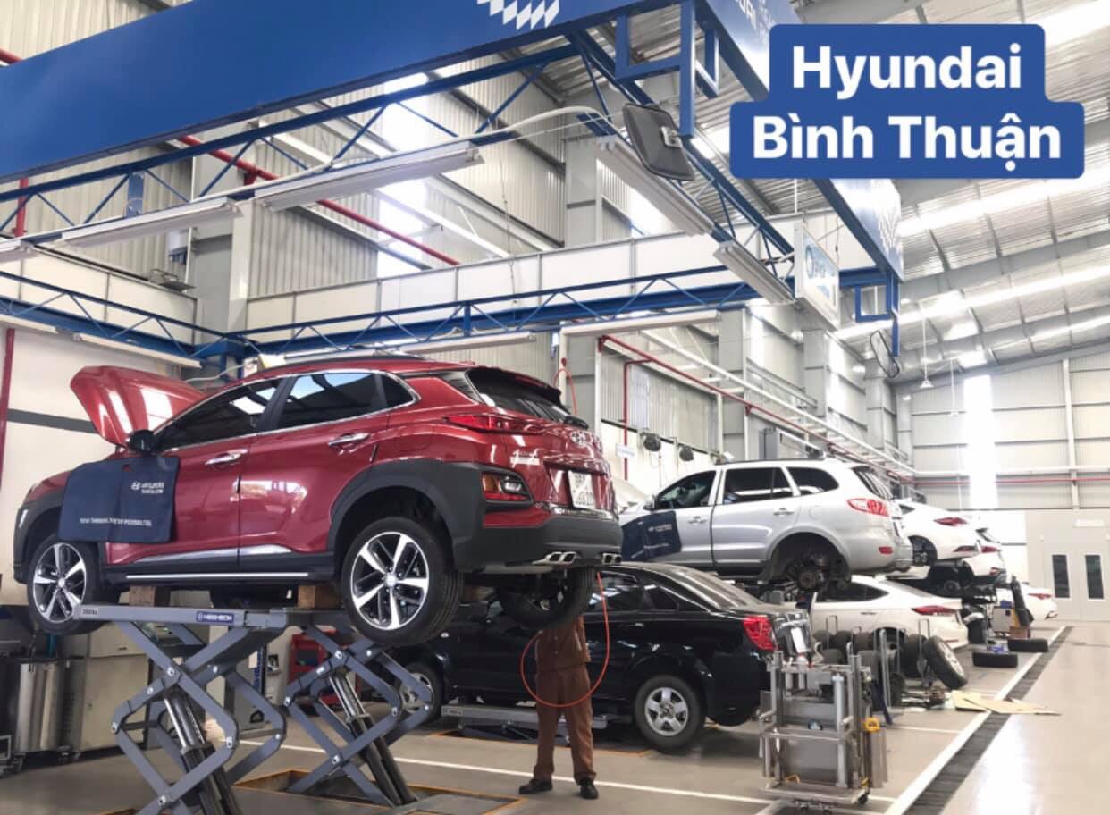 nhan-biet-khi-nao-thi-chung-ta-nen-thay-vo-xe-cua-o-to-Hyundai