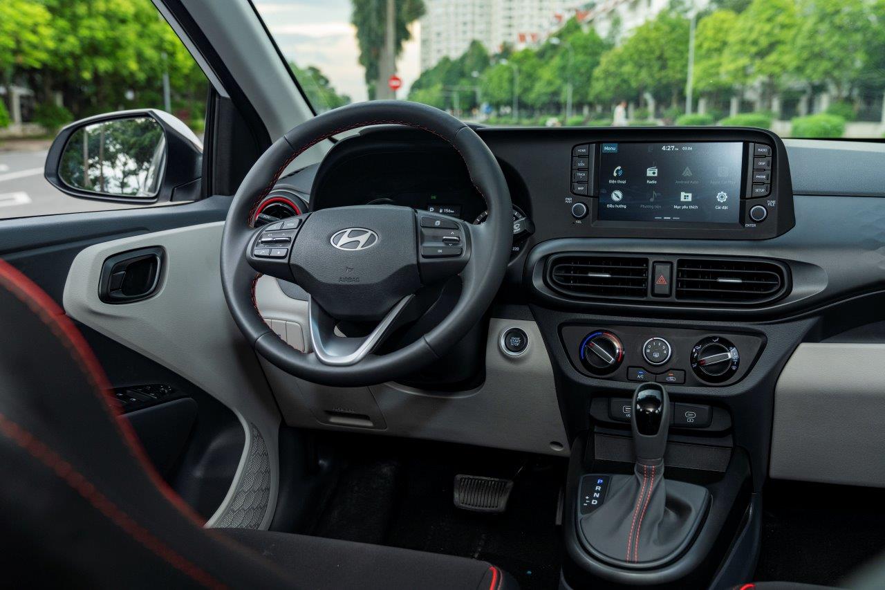 Hyundai Grand i10 Sedan: Đánh Giá Chi Tiết và Thông Số Kỹ Thuật 4 Nội thất Grand i10 Sedan